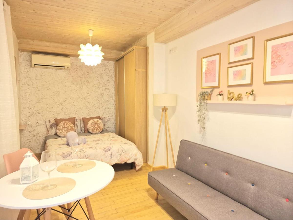 Cervantes Apartment Малага Экстерьер фото